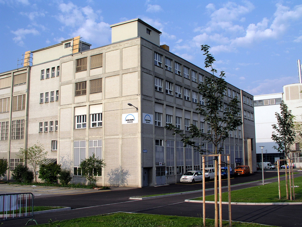Luftbild und Bürogebäude RENK Maag und Logo
